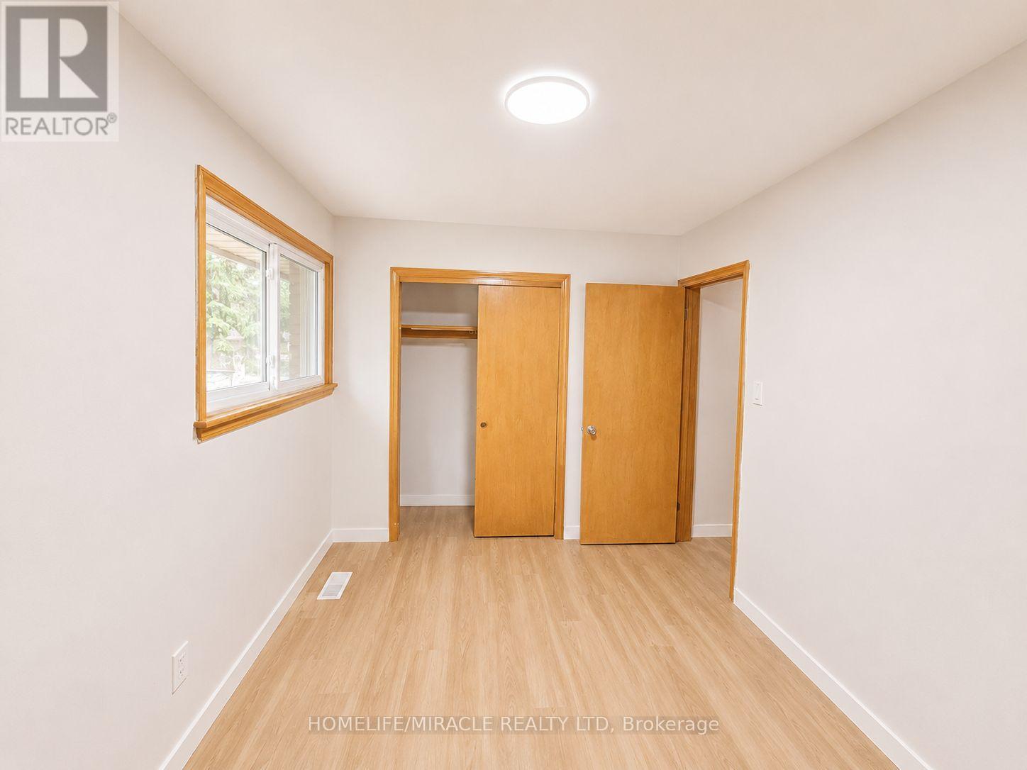 42 Mark Street Property Photo 8