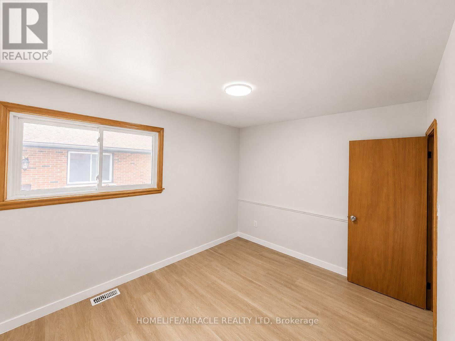 42 Mark Street Property Photo 9
