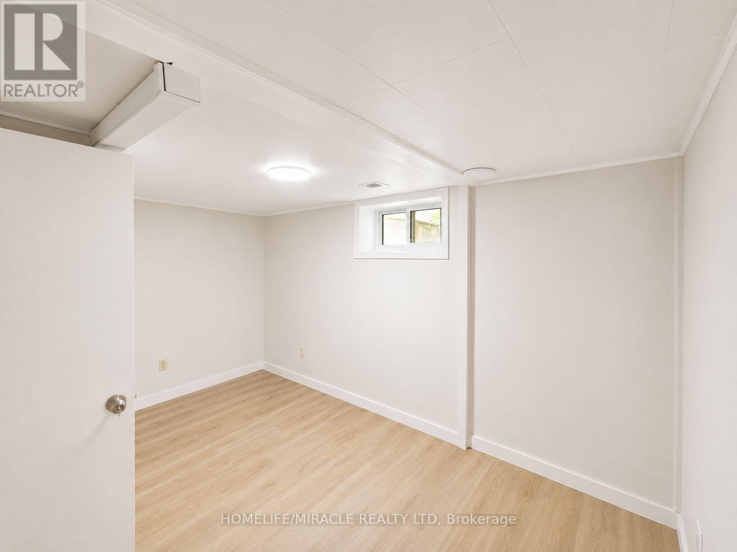 42 Mark Street Property Photo 15
