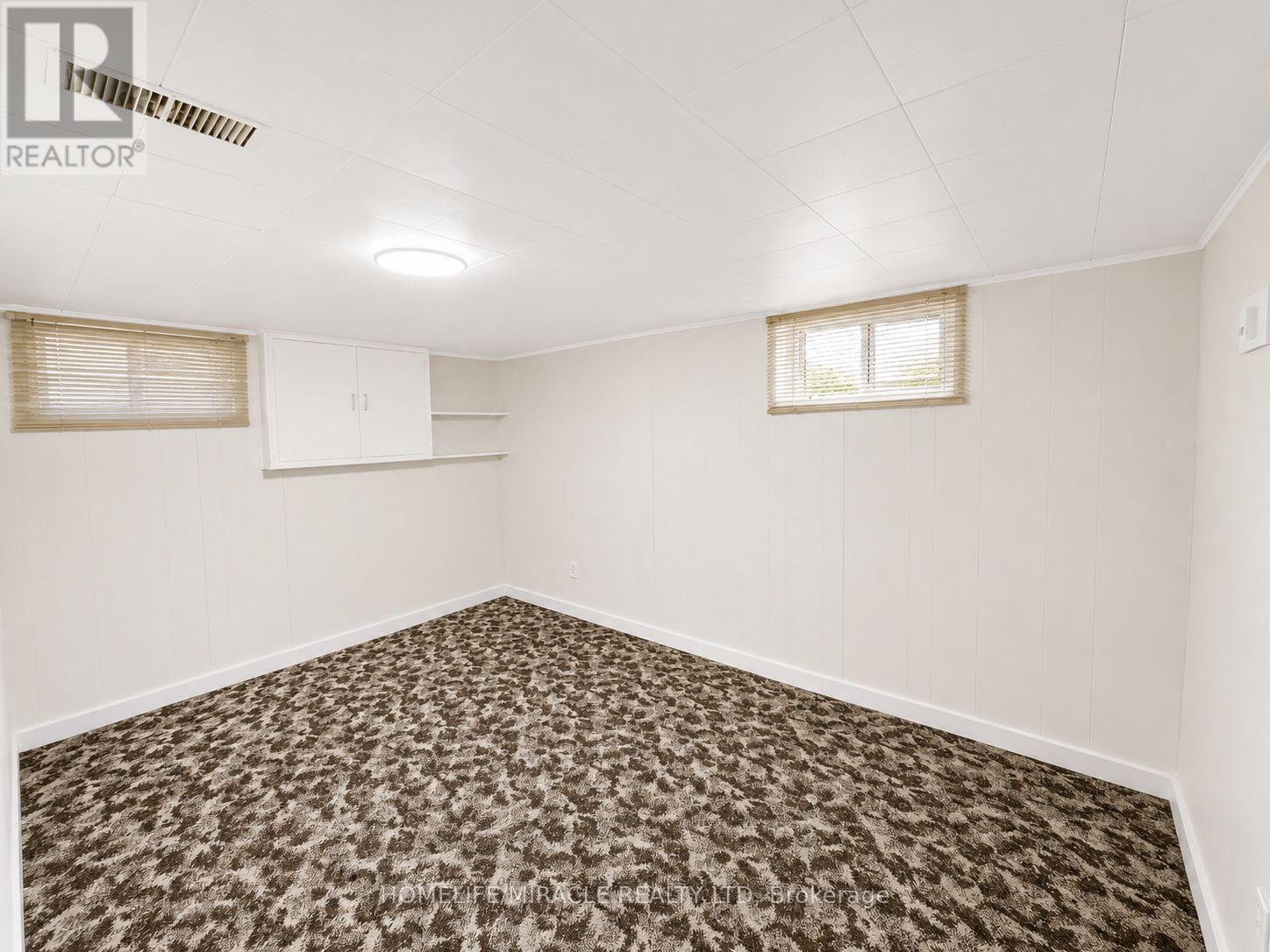 42 Mark Street Property Photo 17