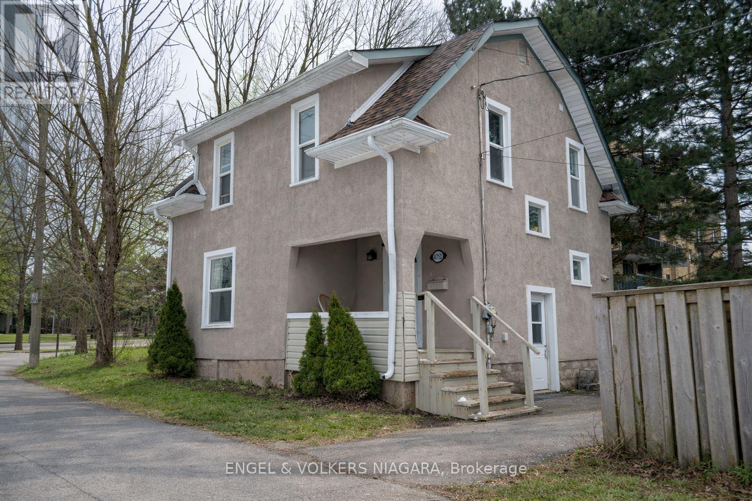 4752 Crawford Place W Property Photo 3