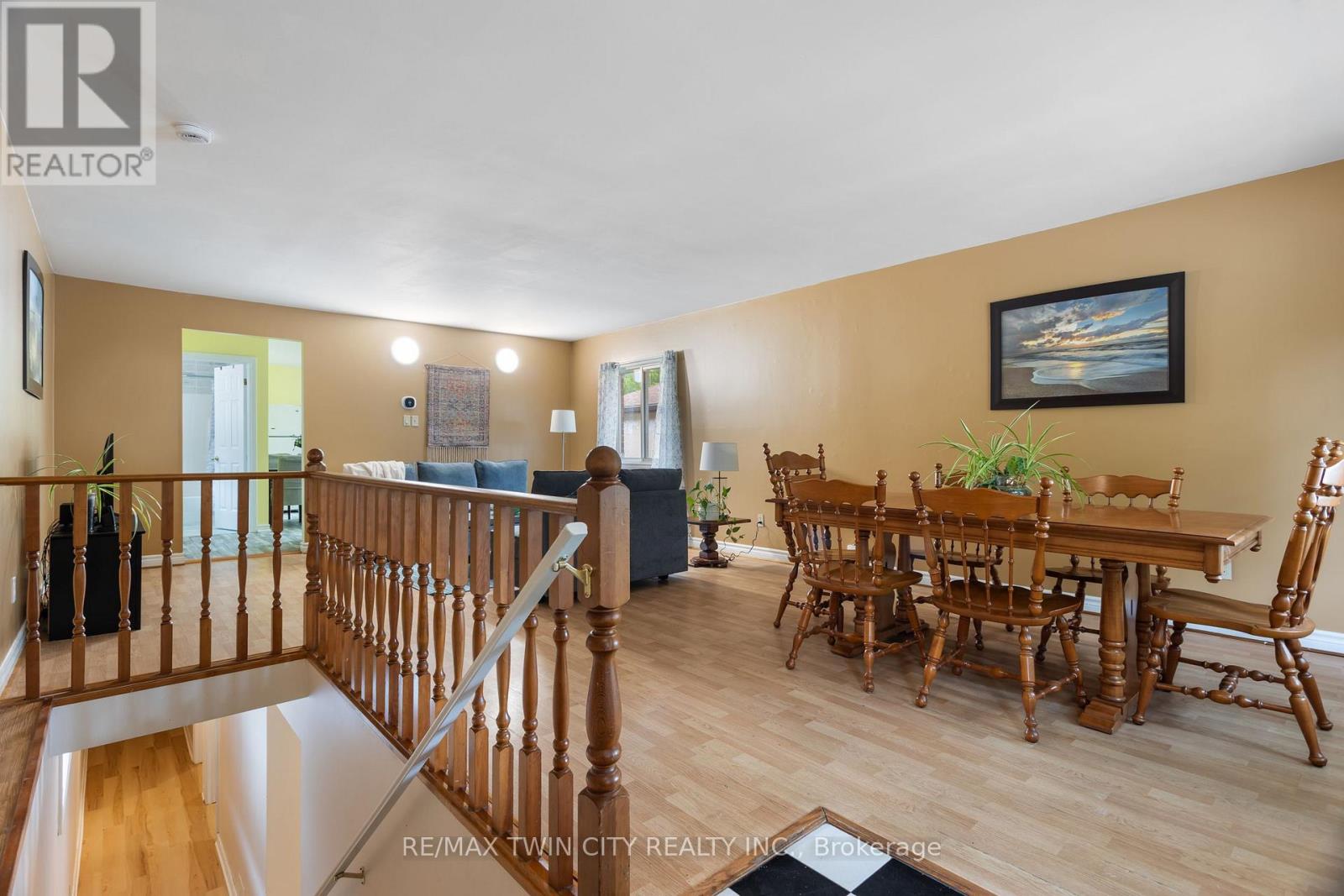 25 Saunby Street Property Photo 6