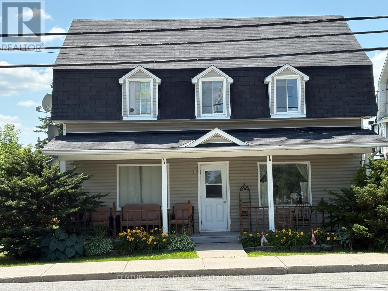 3766 CHAMPLAIN STREET Property Photo 1