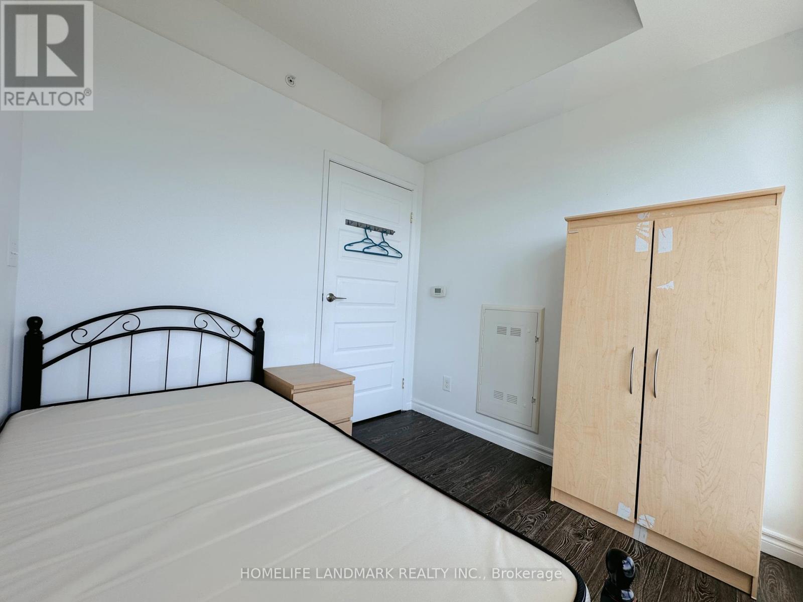 2201 - 158 King Street N Property Photo 18
