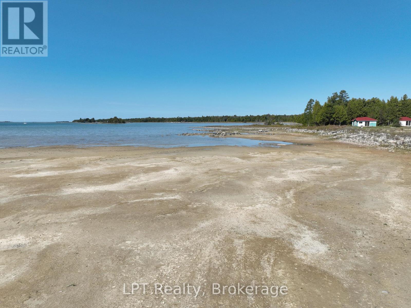118 Resort Road Property Photo 7