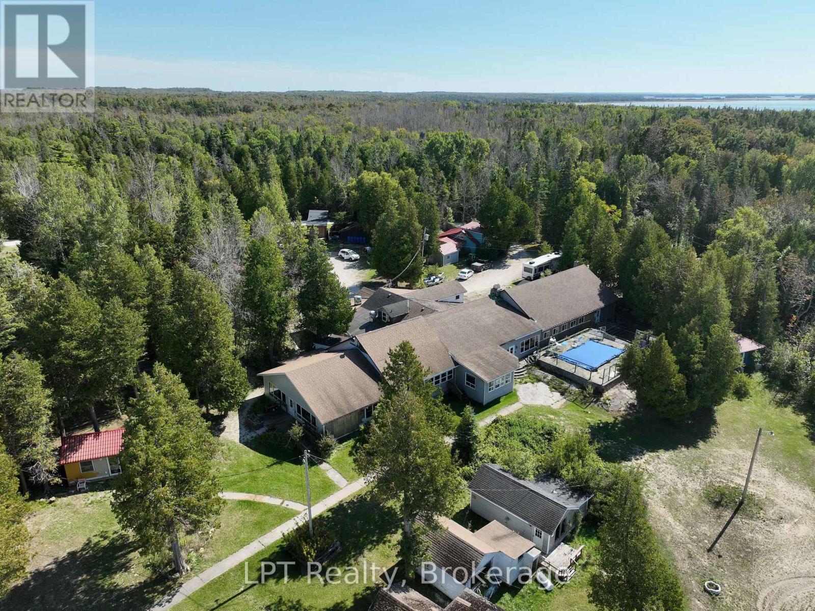 118 Resort Road Property Photo 9