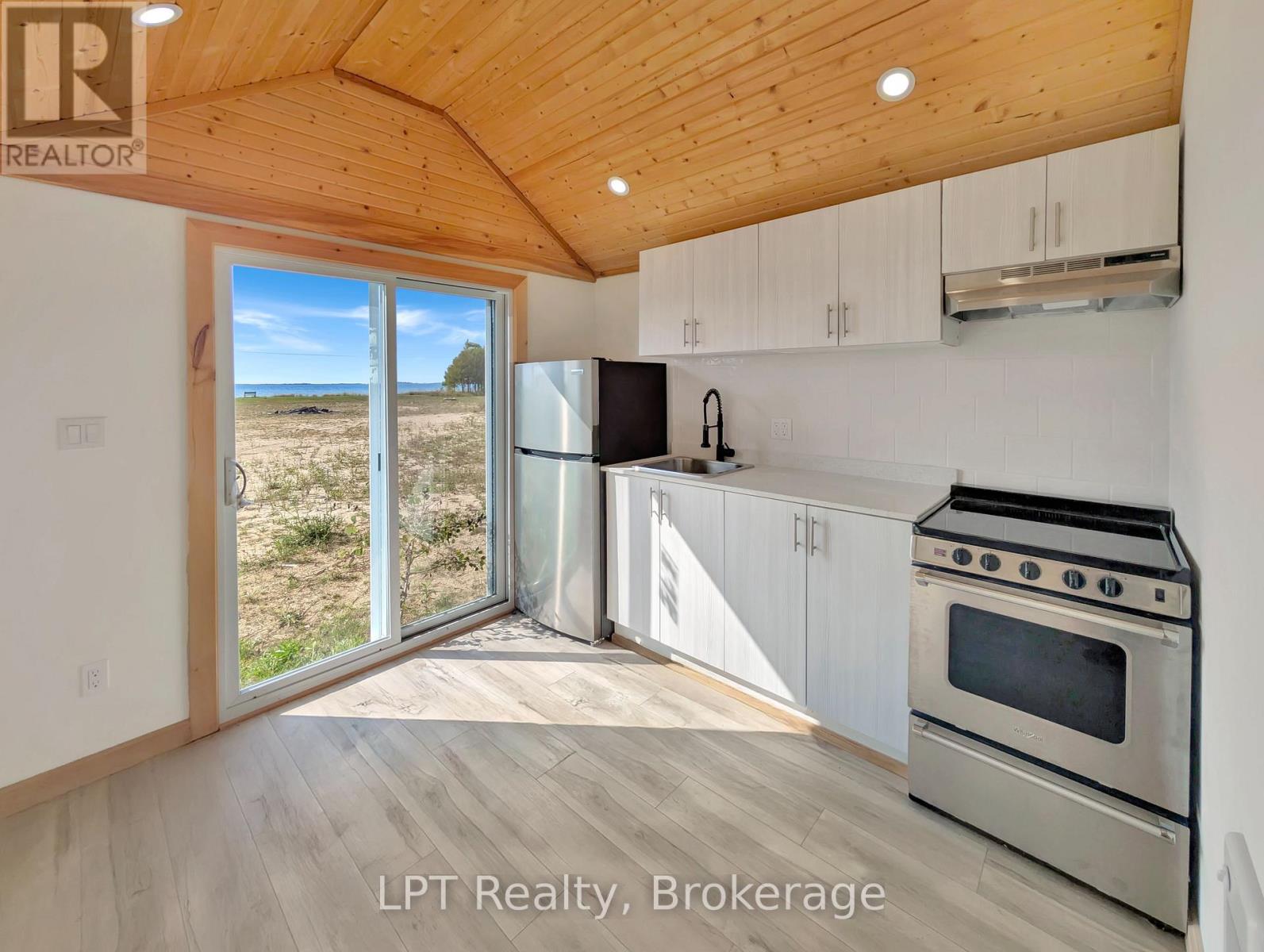 118 Resort Road Property Photo 21