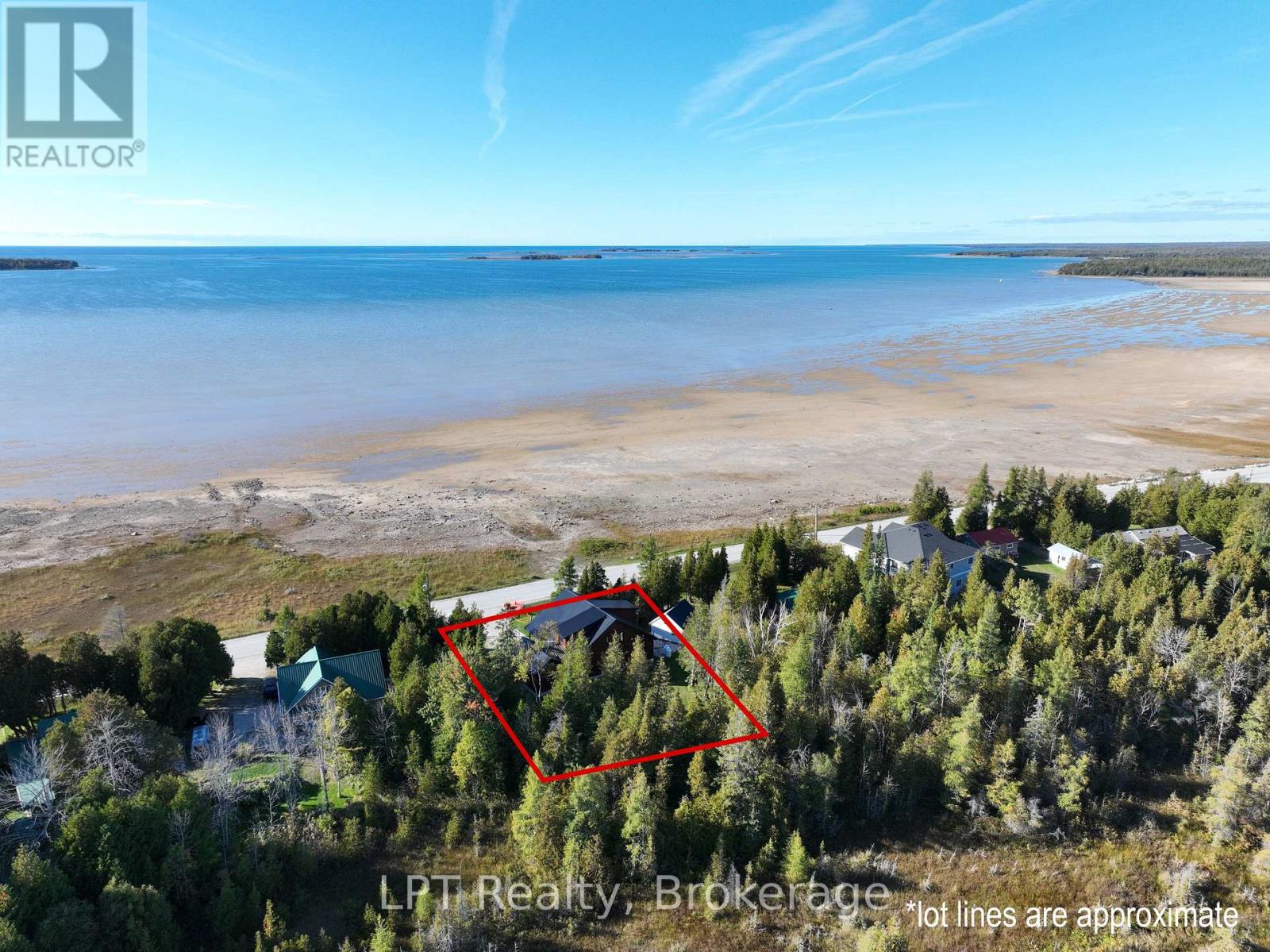 315 Shoreline Avenue Property Photo 2