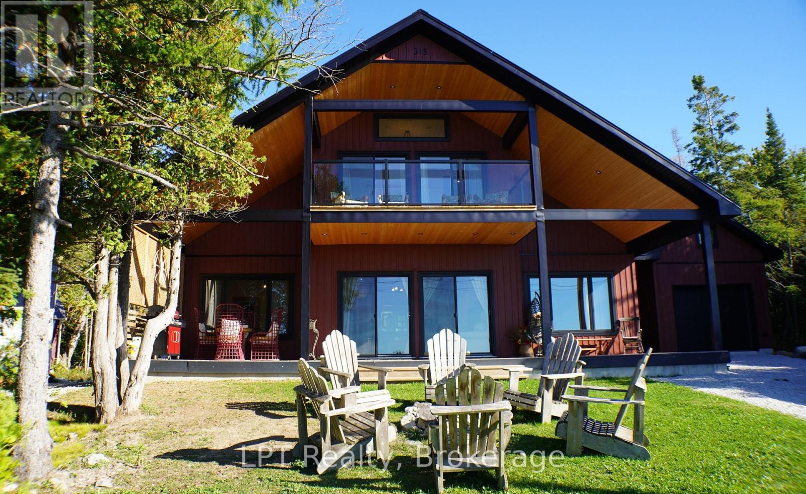 315 Shoreline Avenue Property Photo 6