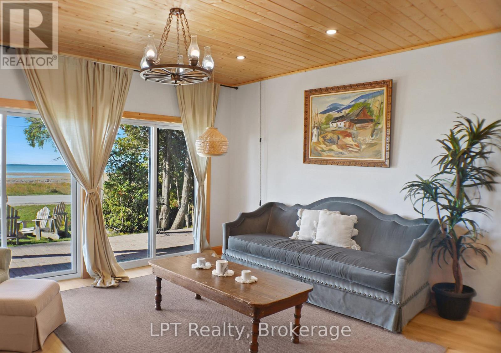 315 Shoreline Avenue Property Photo 13