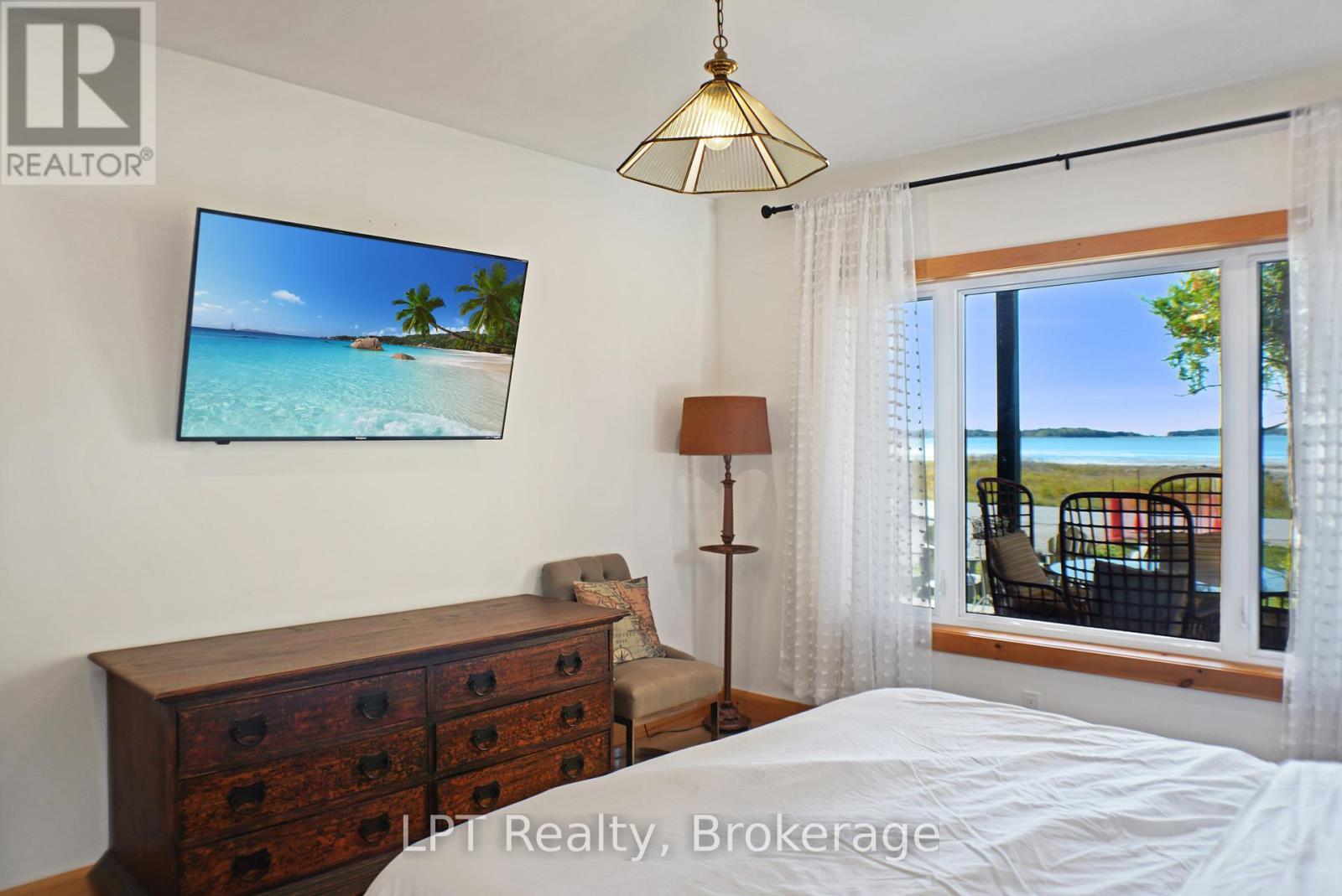 315 Shoreline Avenue Property Photo 18