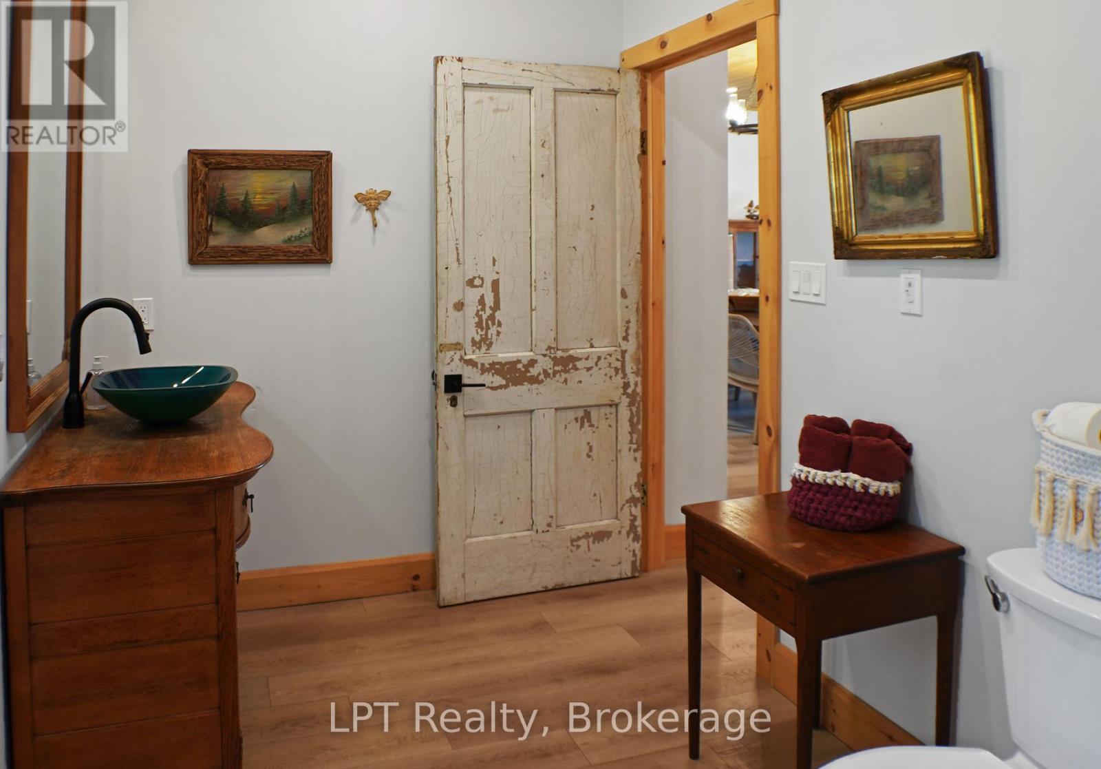 315 Shoreline Avenue Property Photo 23