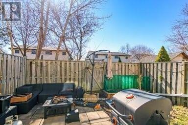 17 - 711 Osgoode Drive Property Photo 15