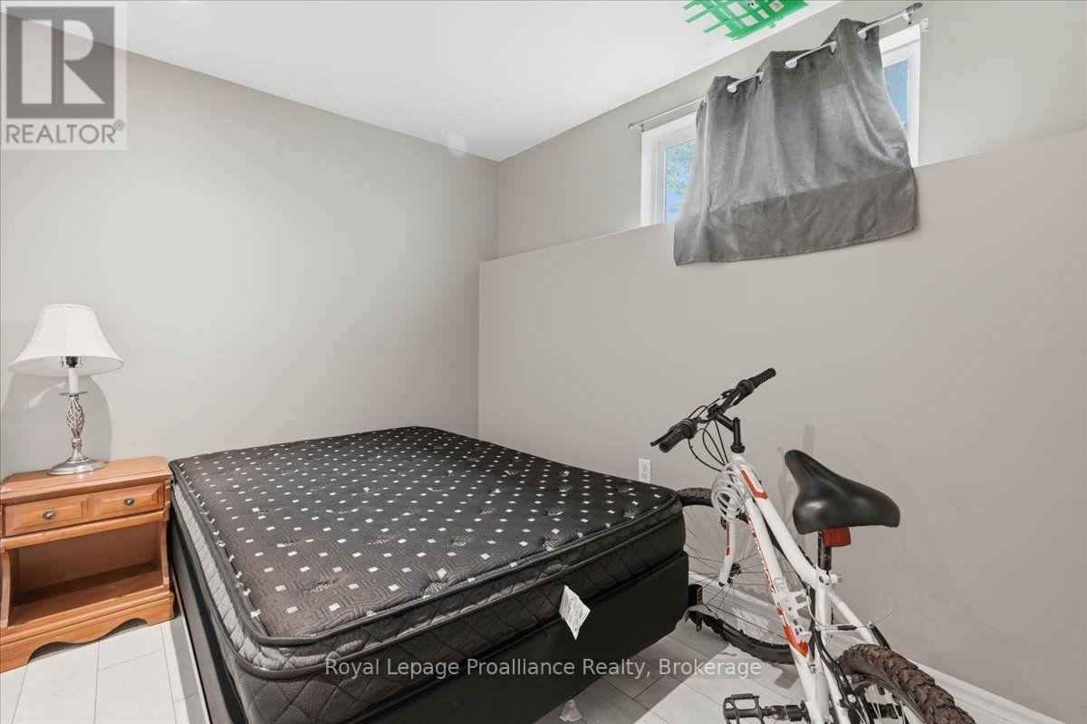 16 Graham Street Property Photo 6