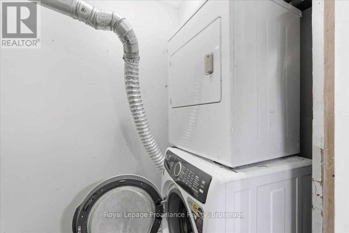 16 Graham Street Property Photo 20