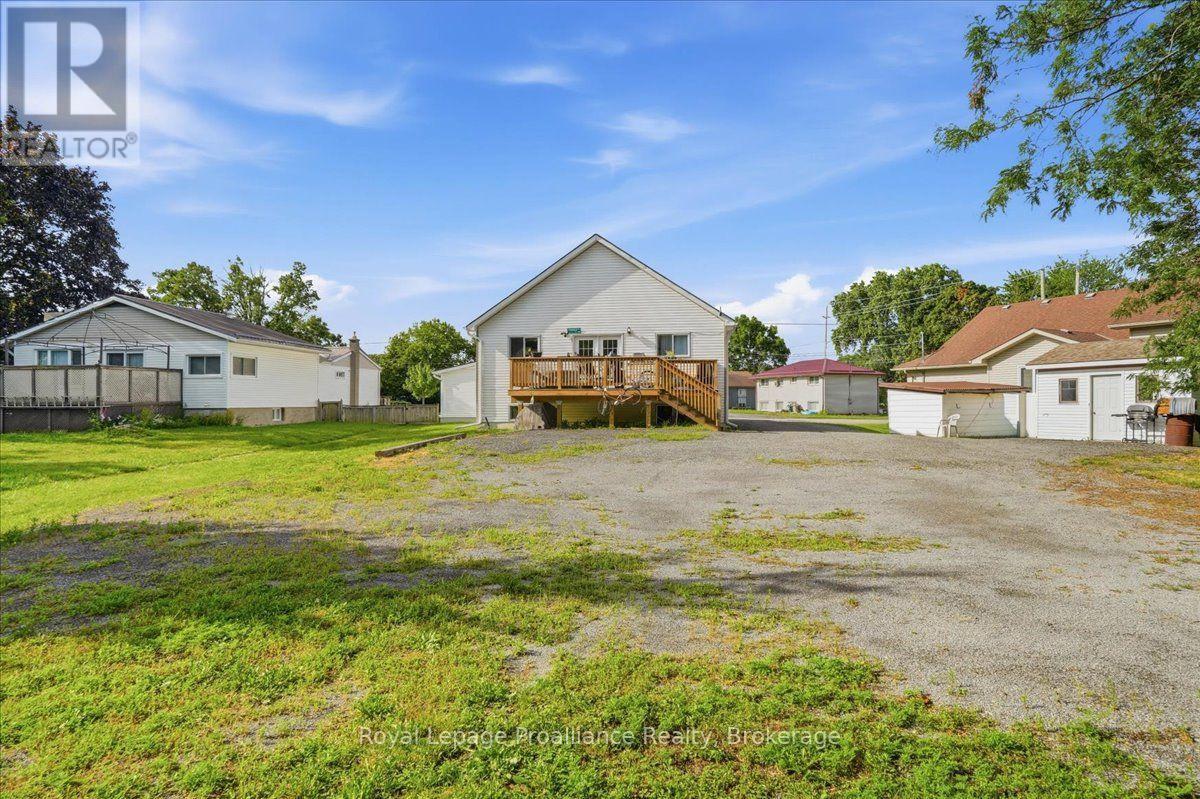 16 Graham Street Property Photo 25