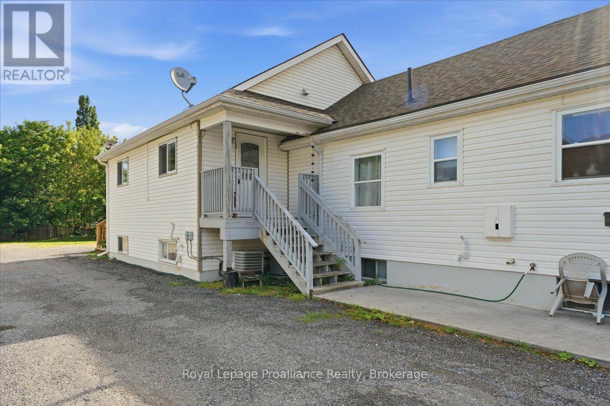 16 Graham Street Property Photo 26