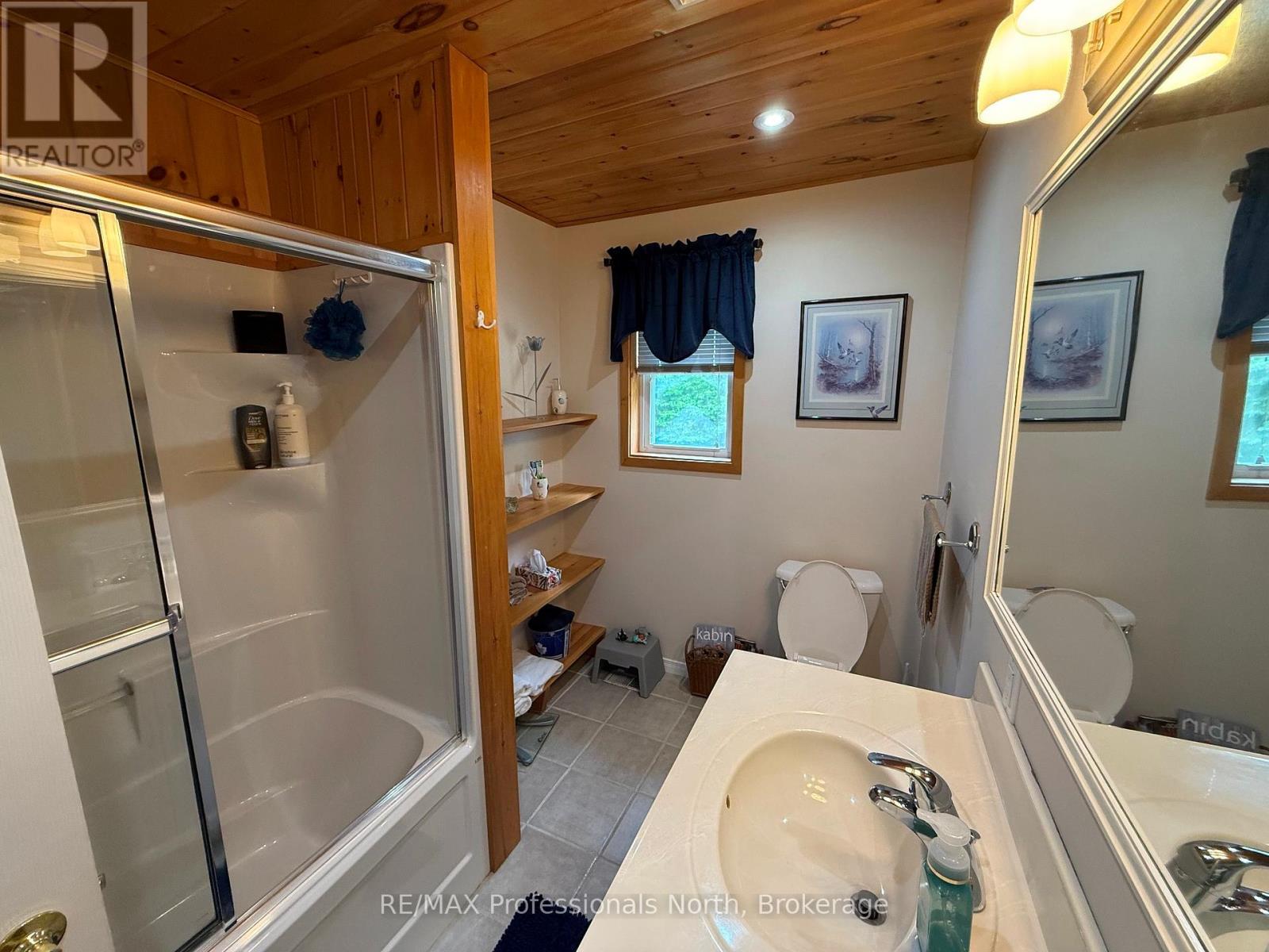 1023 Chester Crescent Property Photo 34