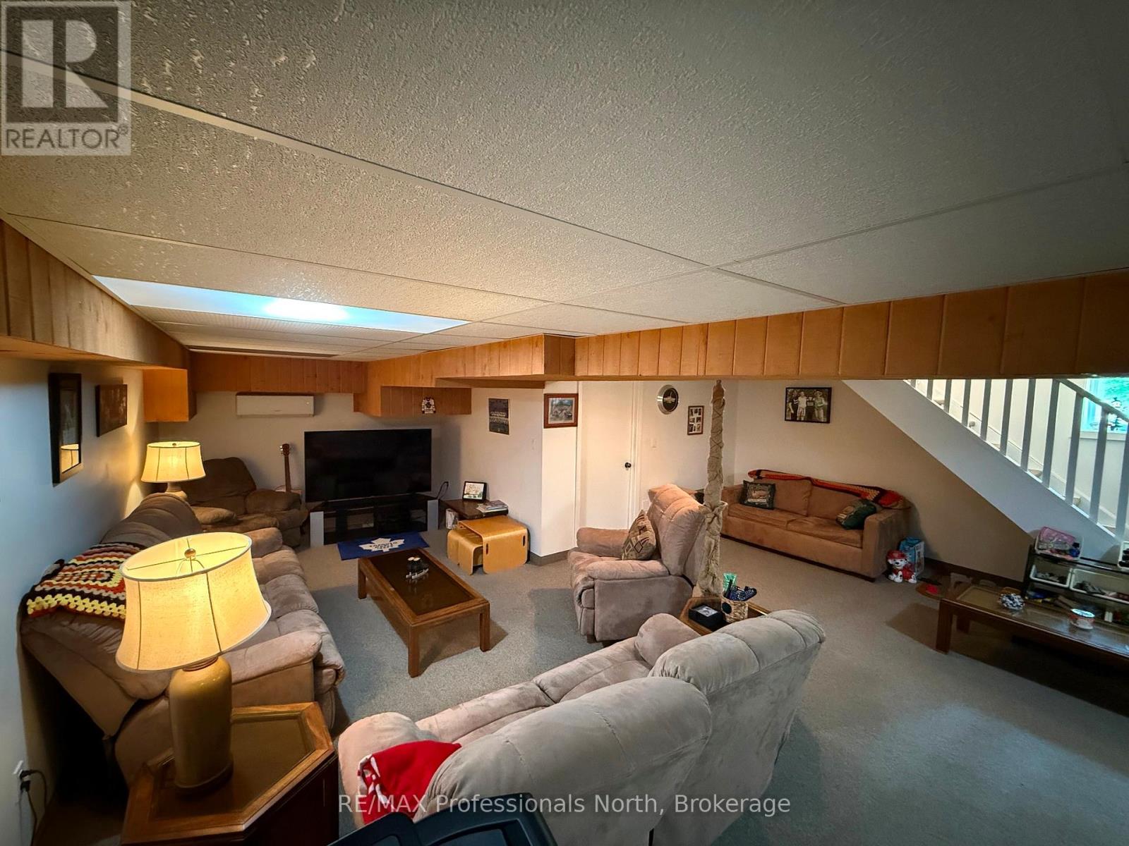 1023 Chester Crescent Property Photo 42