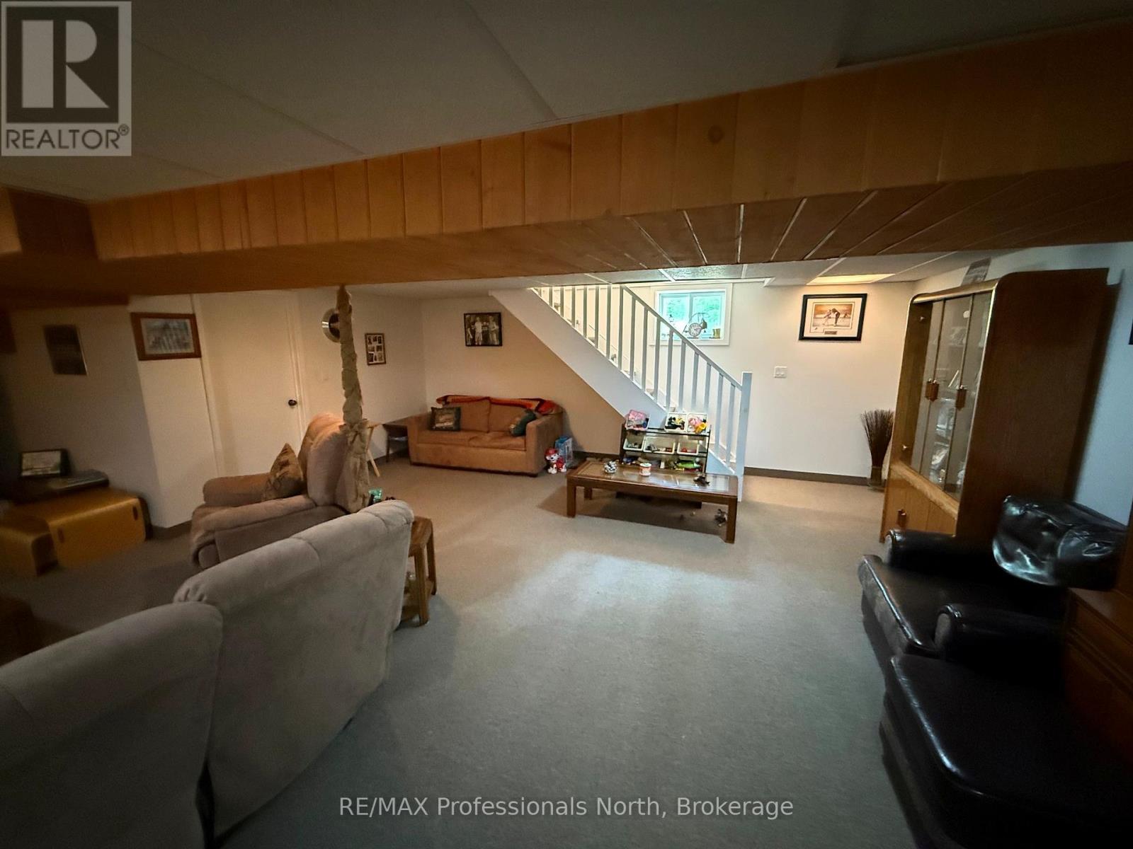 1023 Chester Crescent Property Photo 43