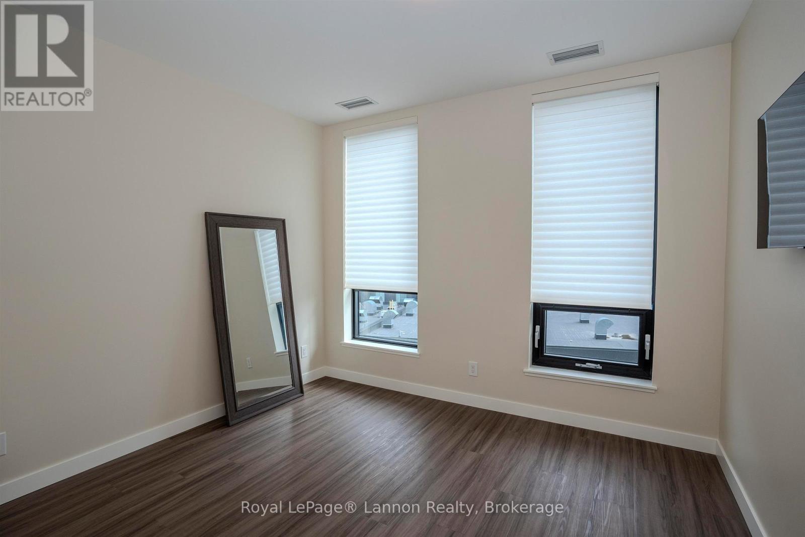 2403 - 2260 Sleeping Giant Parkway Property Photo 21