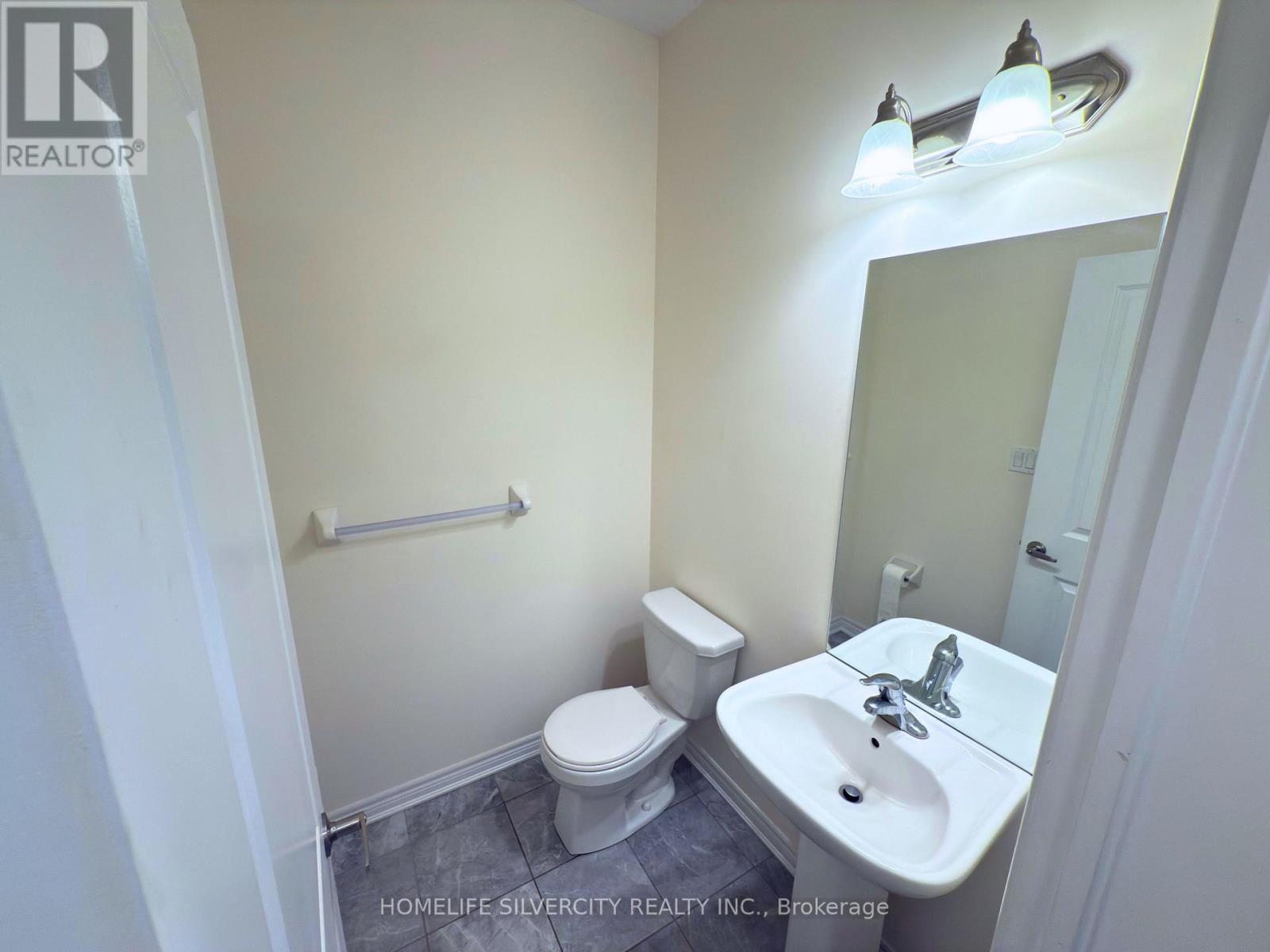 35 Sparkle Drive Property Photo 5