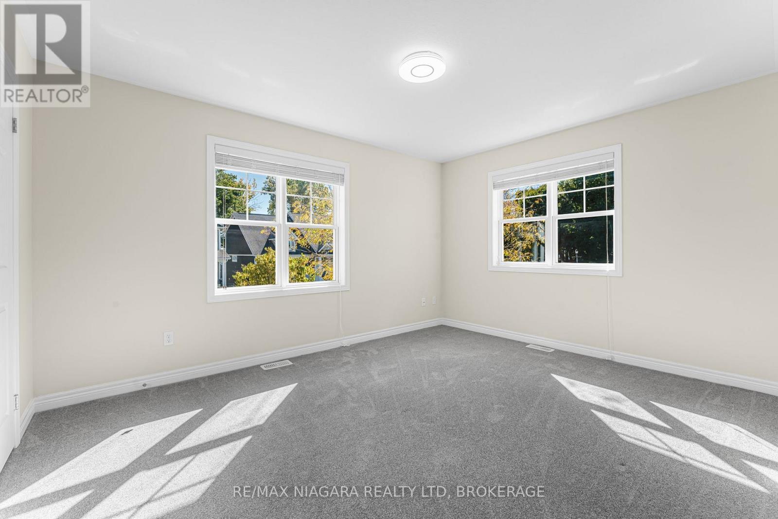 750 Lakeshore Road Property Photo 21