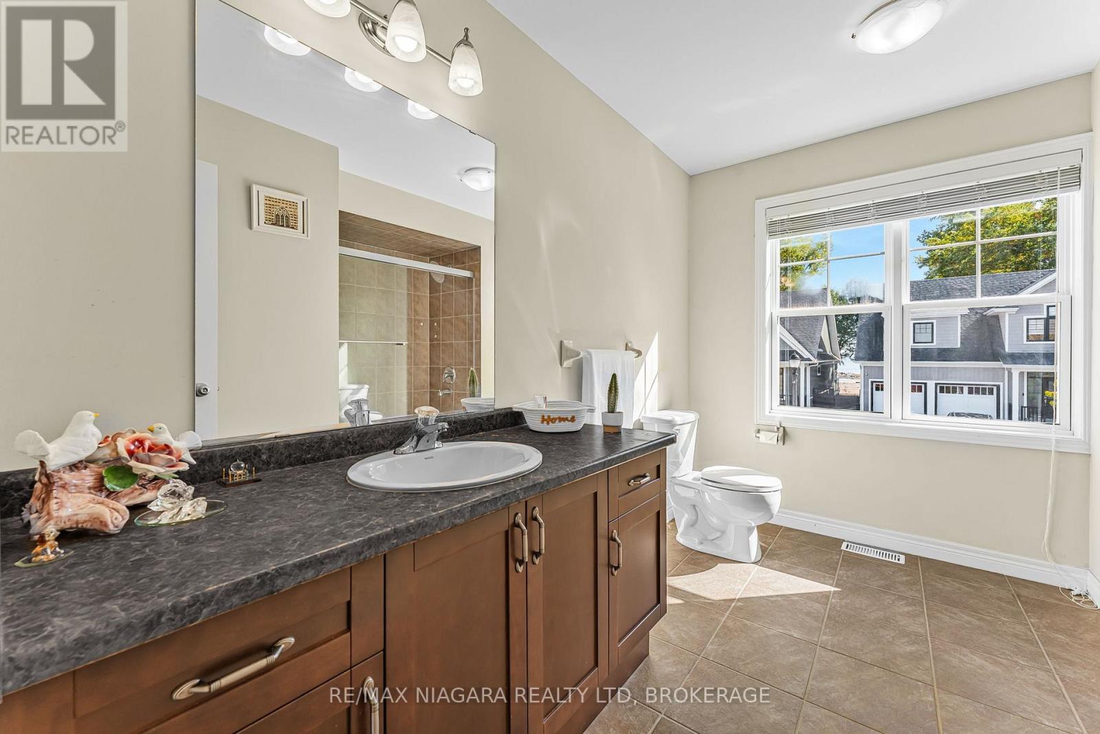 750 Lakeshore Road Property Photo 22