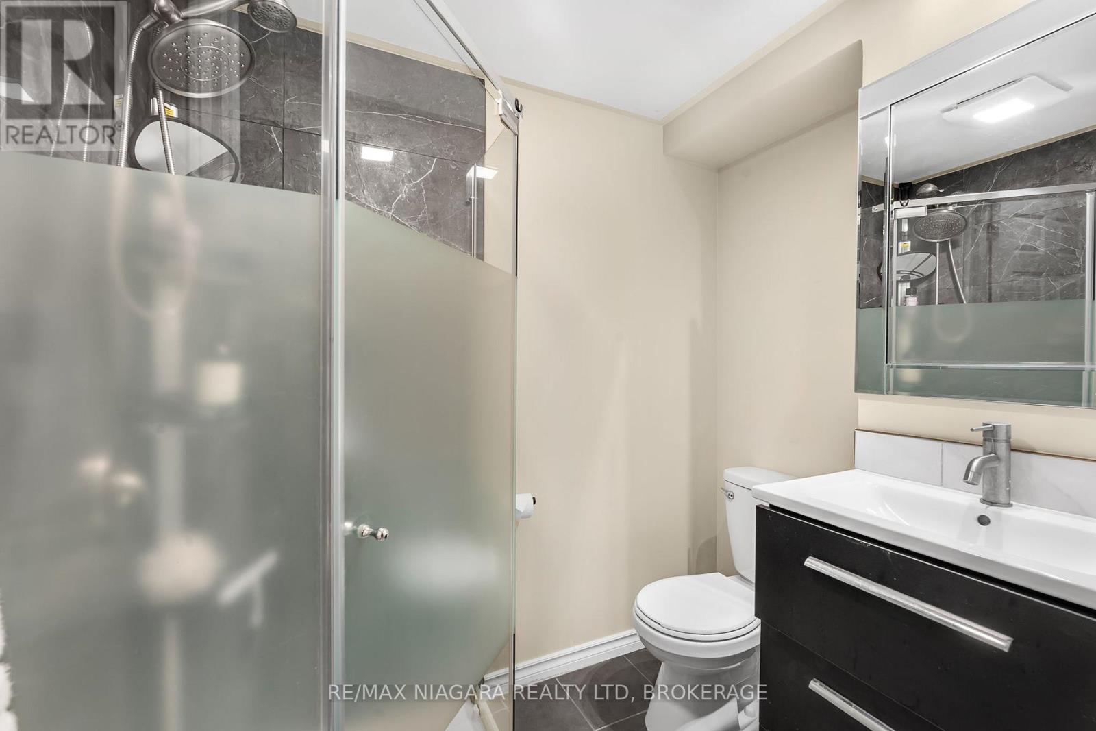 750 Lakeshore Road Property Photo 27