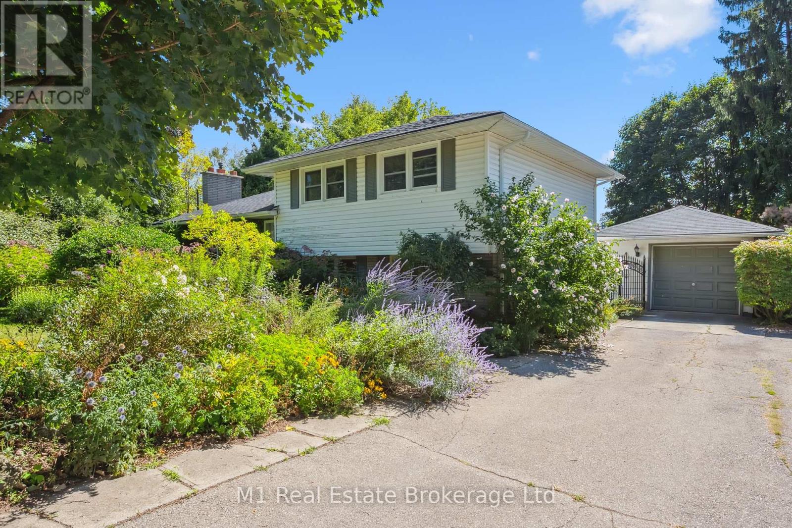 21 Gladstone Avenue Property Photo 5
