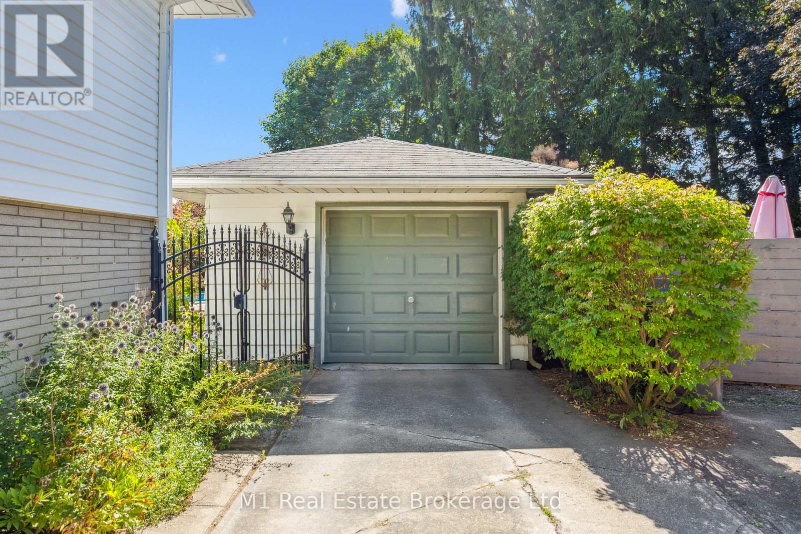 21 Gladstone Avenue Property Photo 8