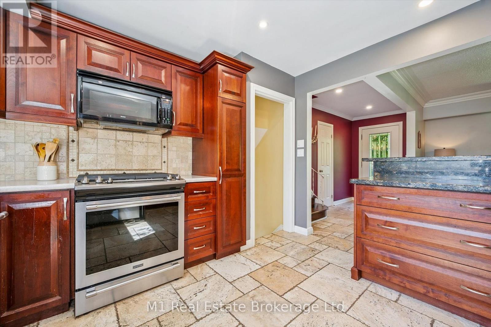 21 Gladstone Avenue Property Photo 26