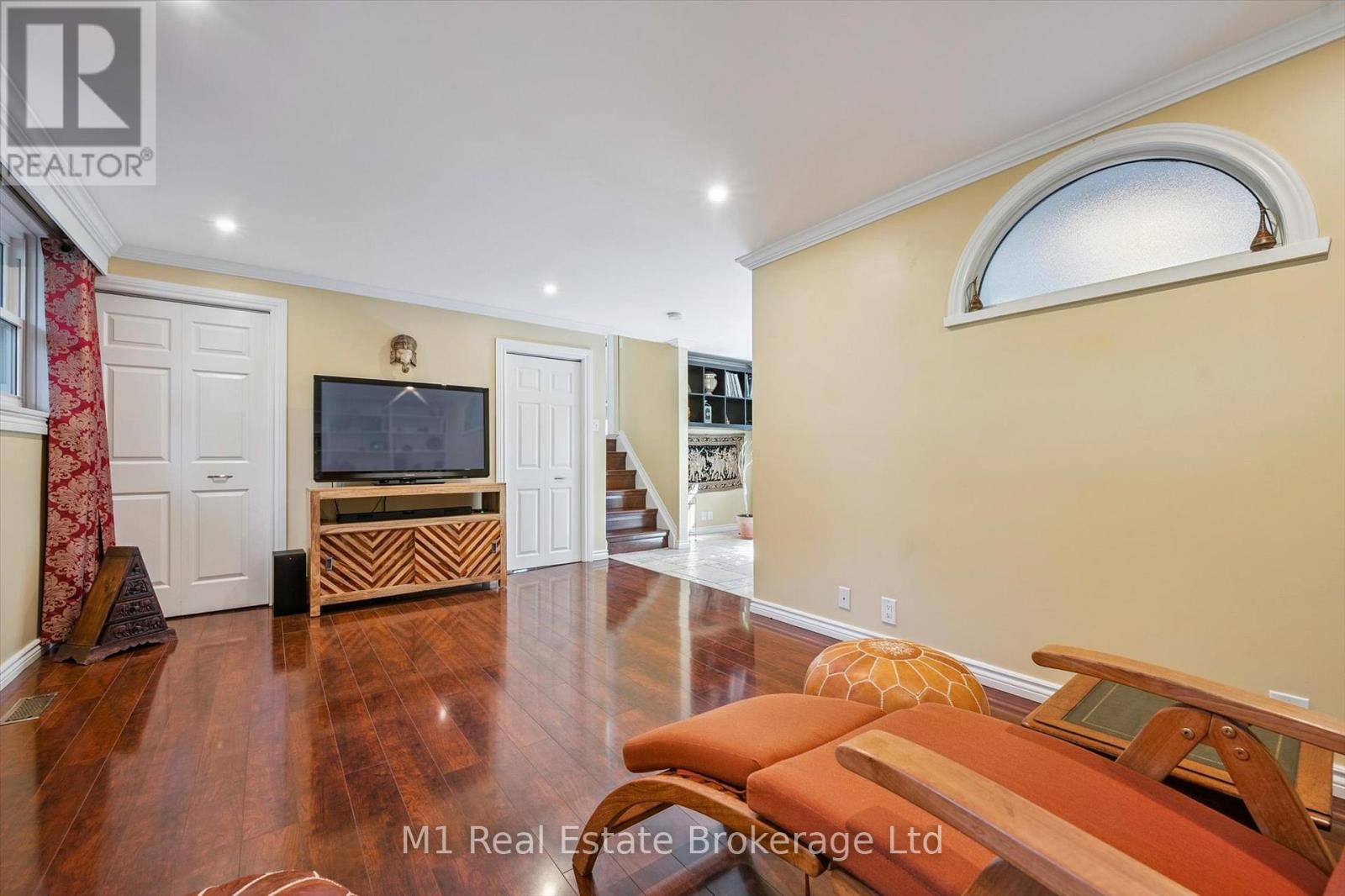 21 Gladstone Avenue Property Photo 37