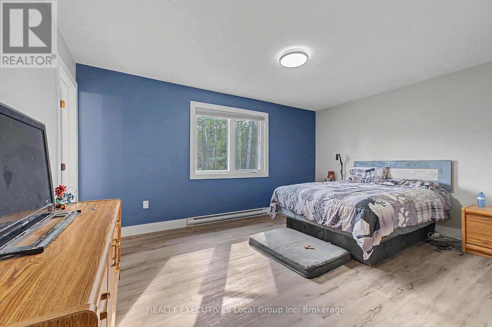 575 Hart Road Property Photo 14
