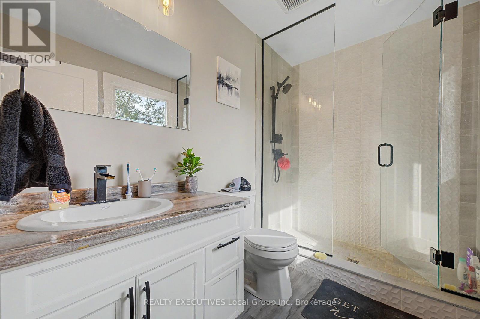 575 Hart Road Property Photo 17