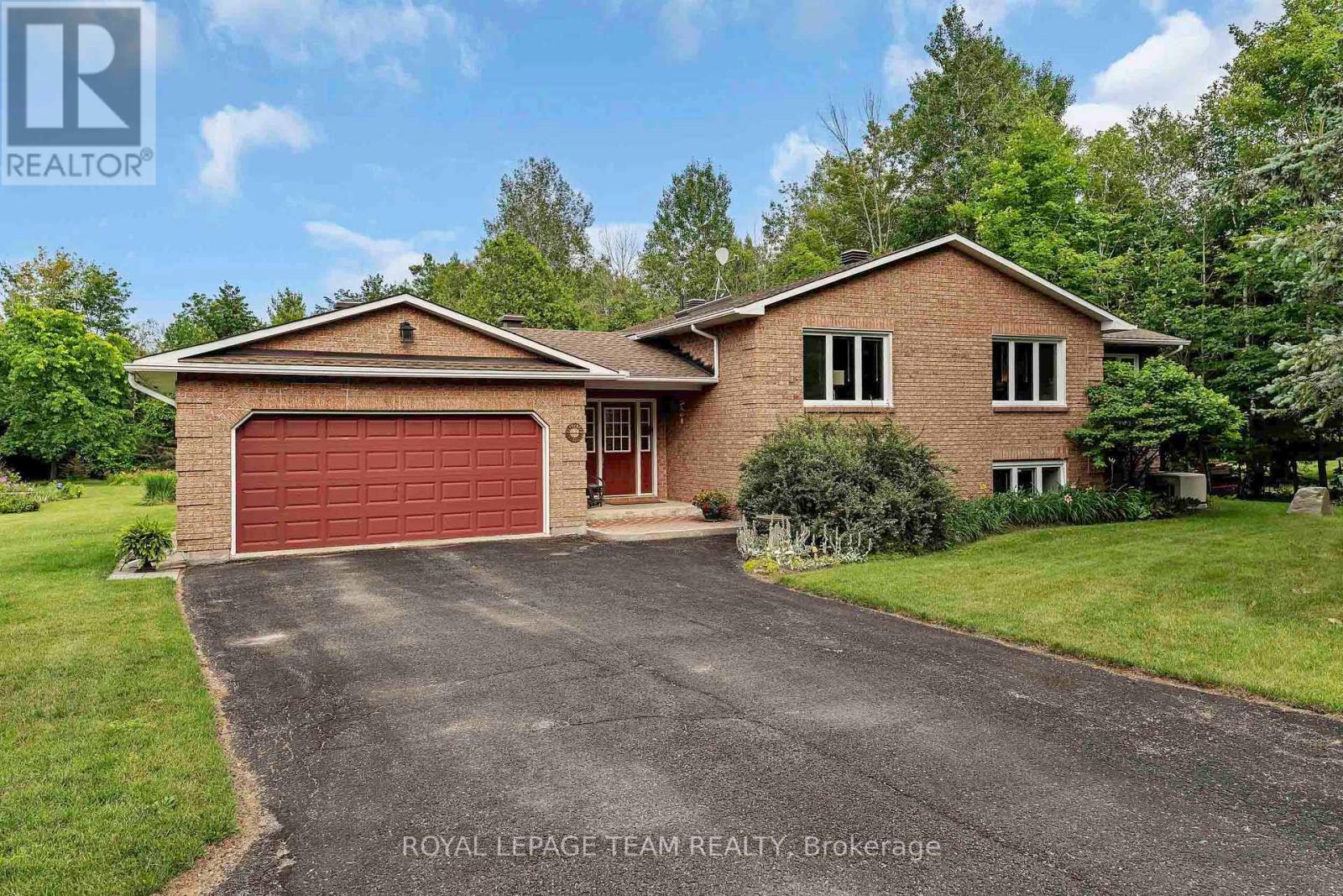 1043 County 44 Road Property Photo 1