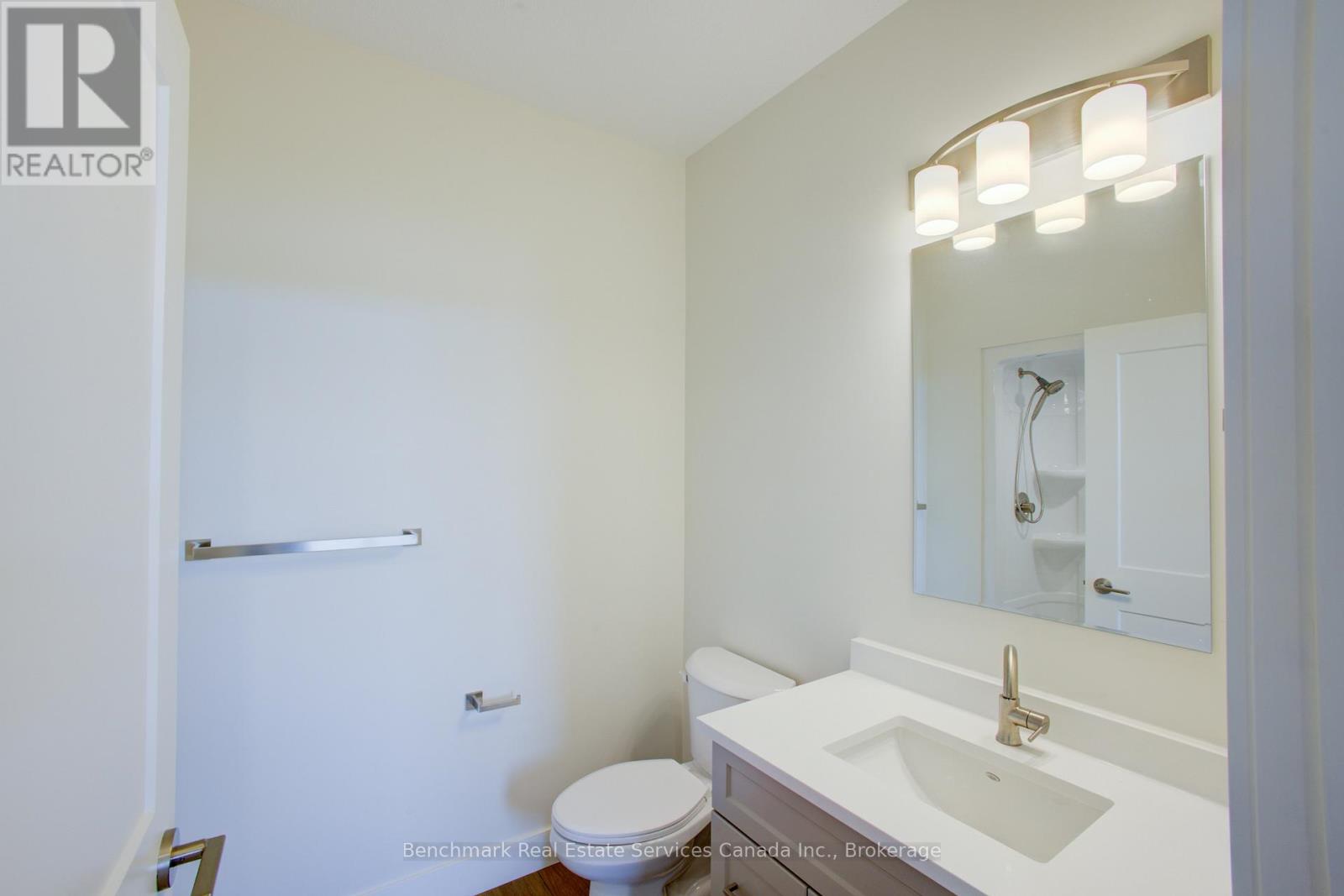 57 Cavalier Crescent Property Photo 8