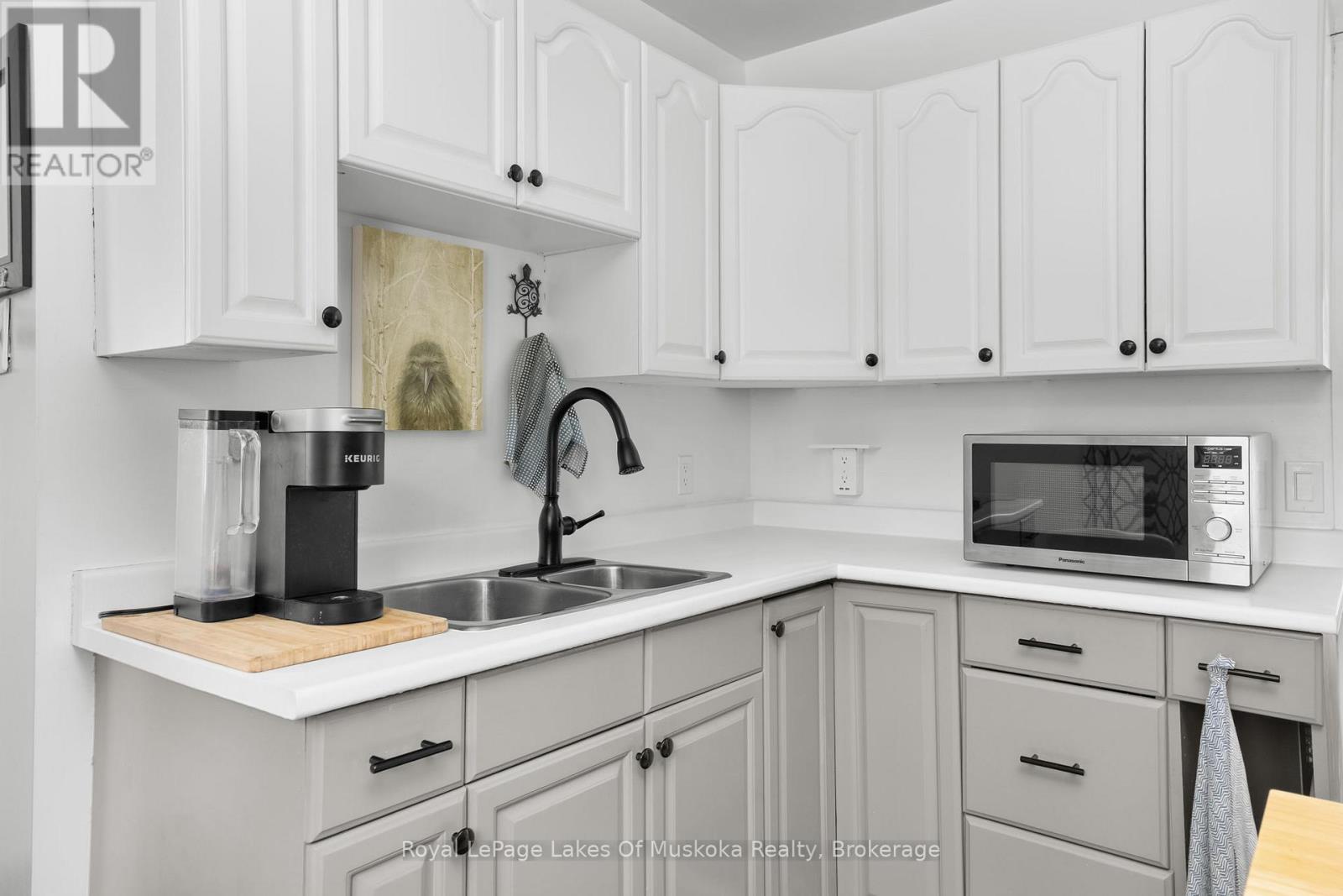 1 Christopher Lane Property Photo 29