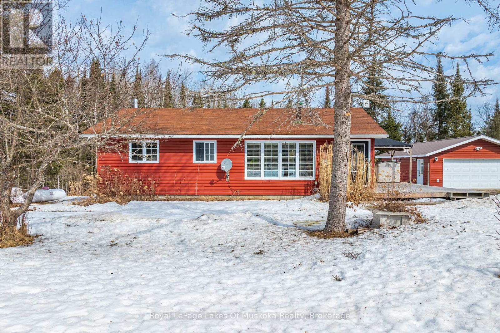1 Christopher Lane Property Photo 43