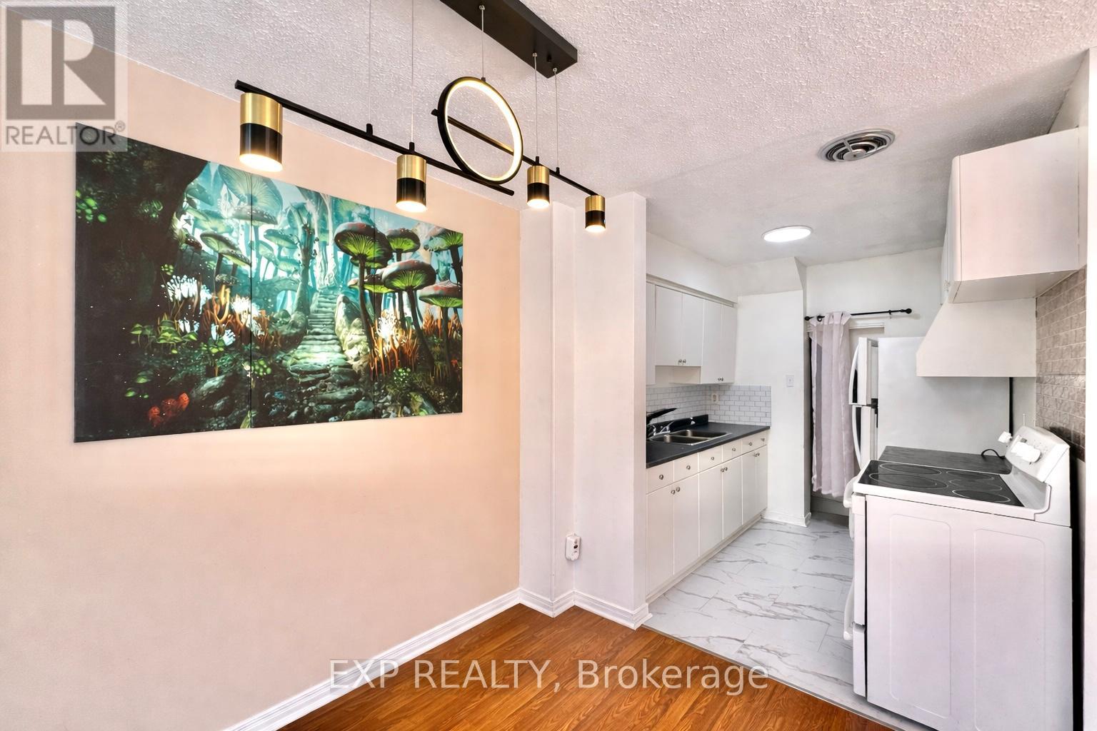11c Sonnet Crescent Property Photo 8