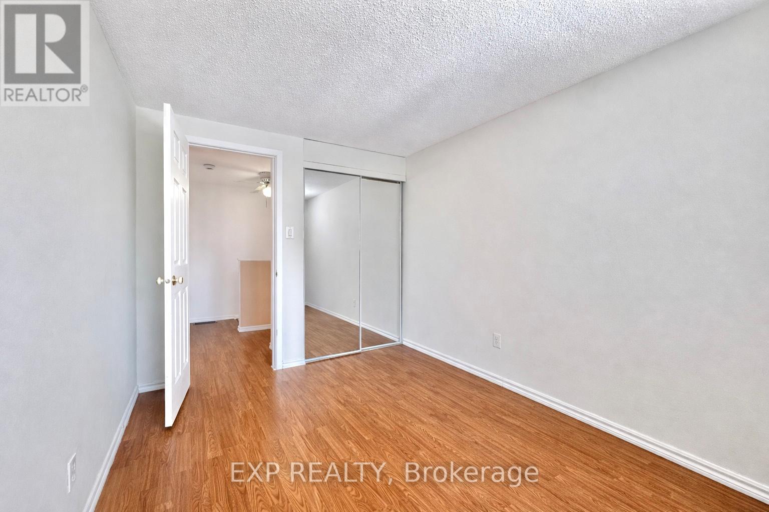 11c Sonnet Crescent Property Photo 15