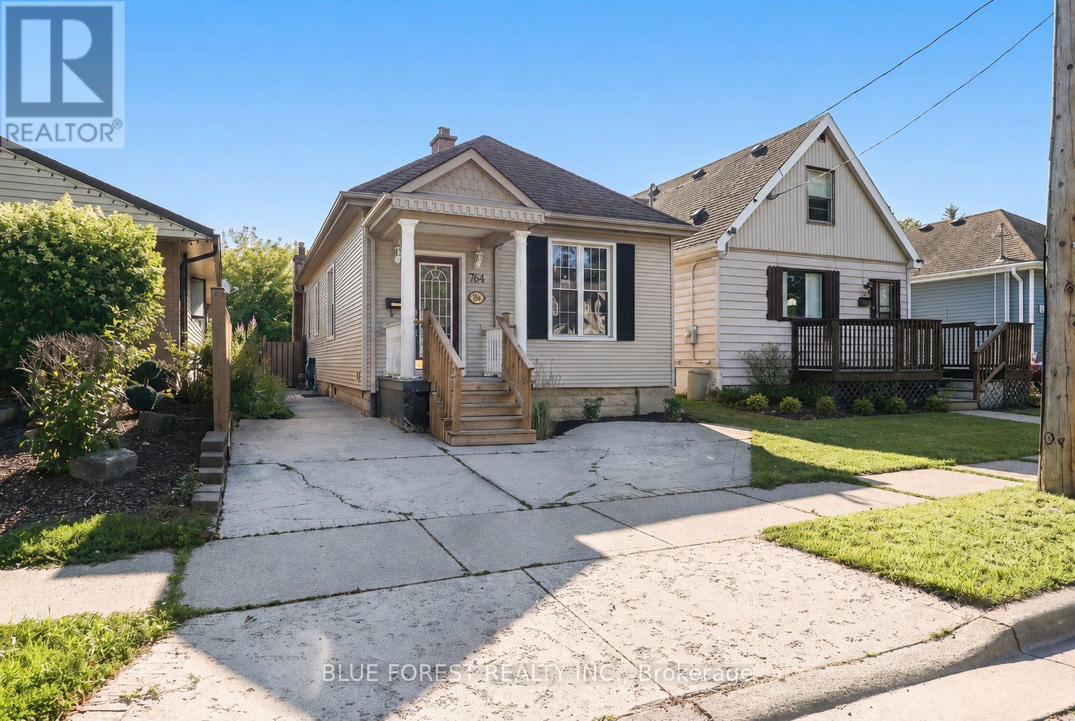 764 CURRY STREET Property Photo 1