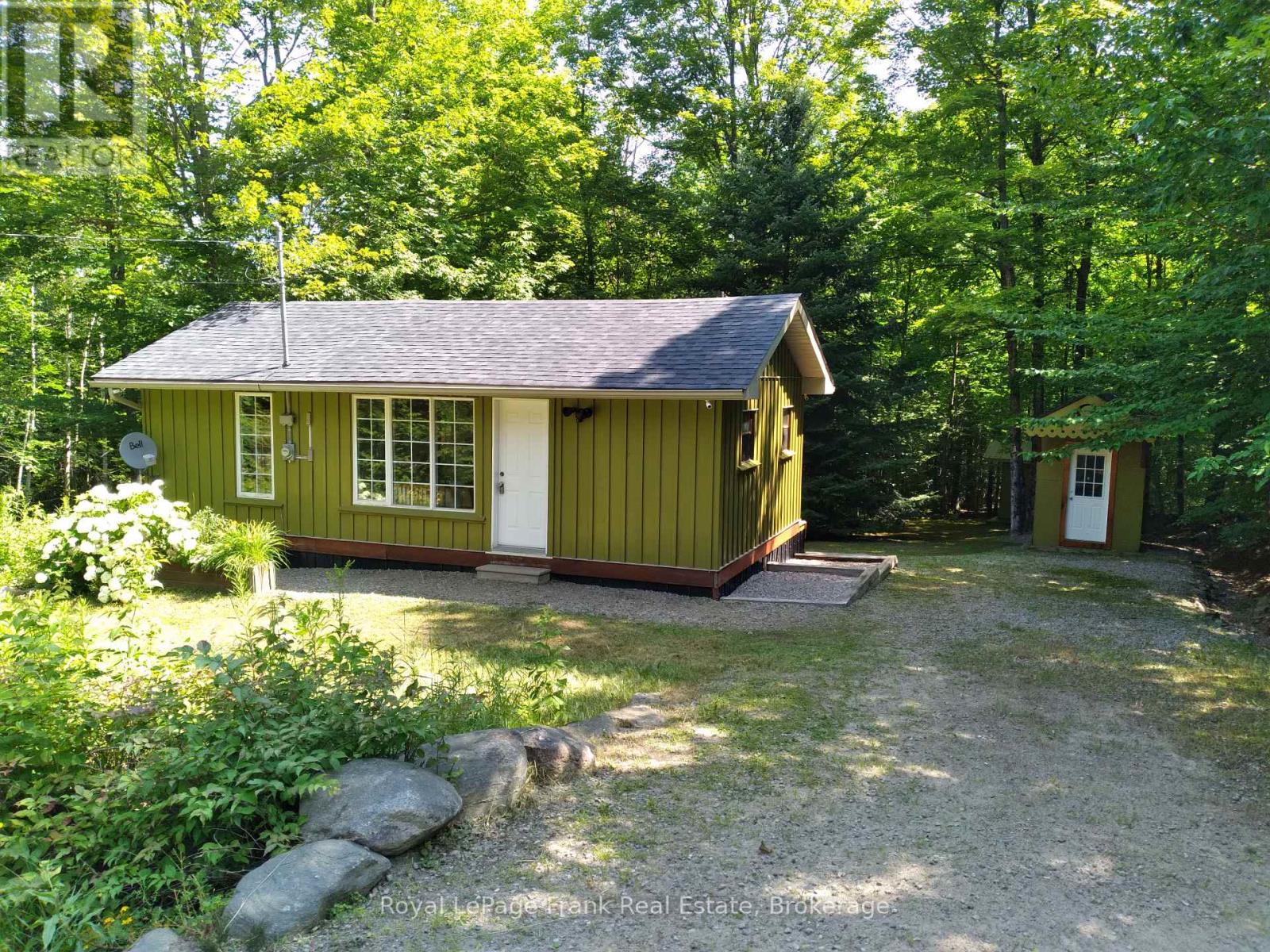1110 Hagen Road Property Photo 1