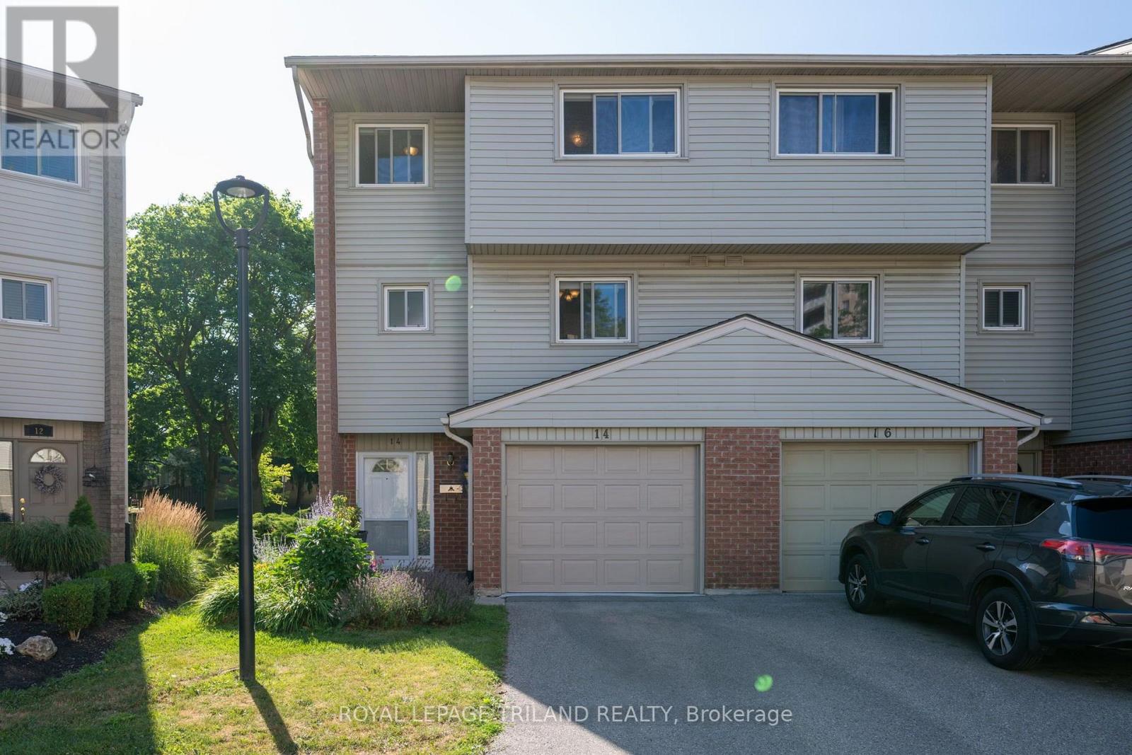 14 - 300 SANDRINGHAM CRESCENT
