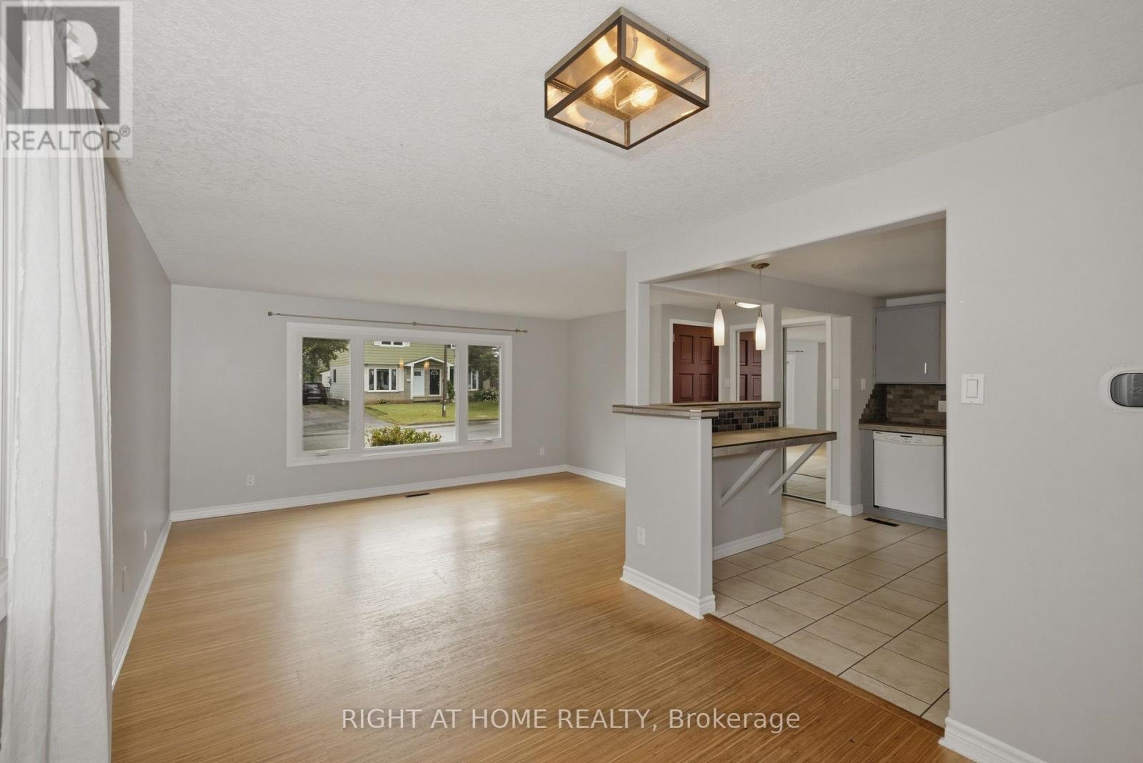 197 Pinedale Drive Property Photo 3