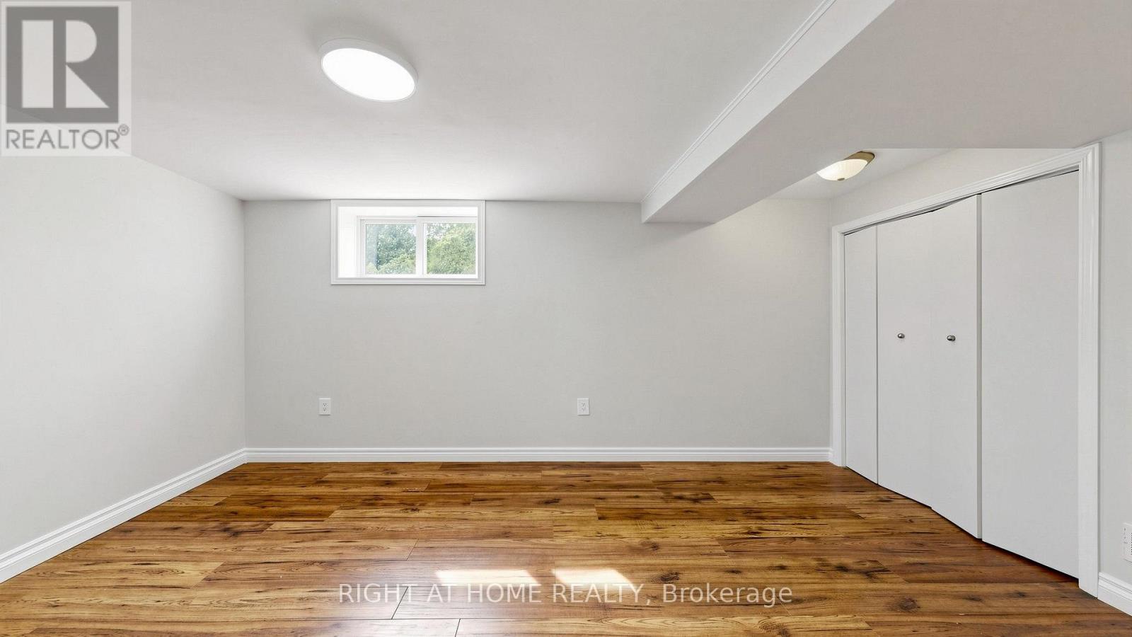 59 Longwood Road N Property Photo 25