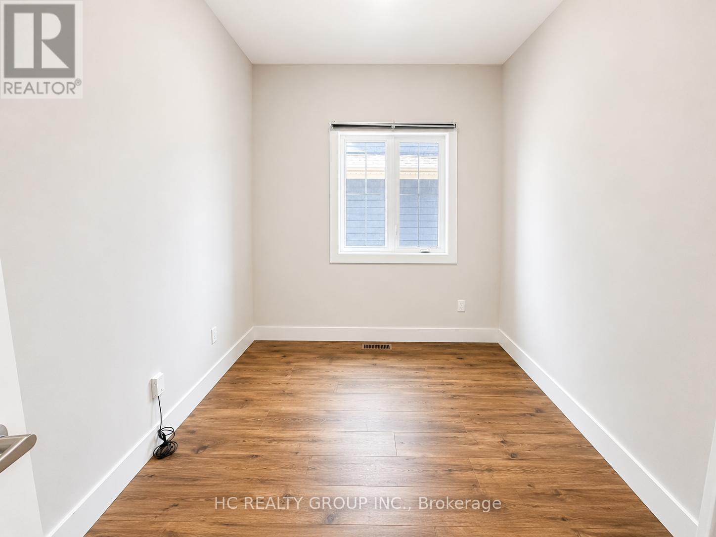 181 Yellow Birch Crescent Property Photo 13