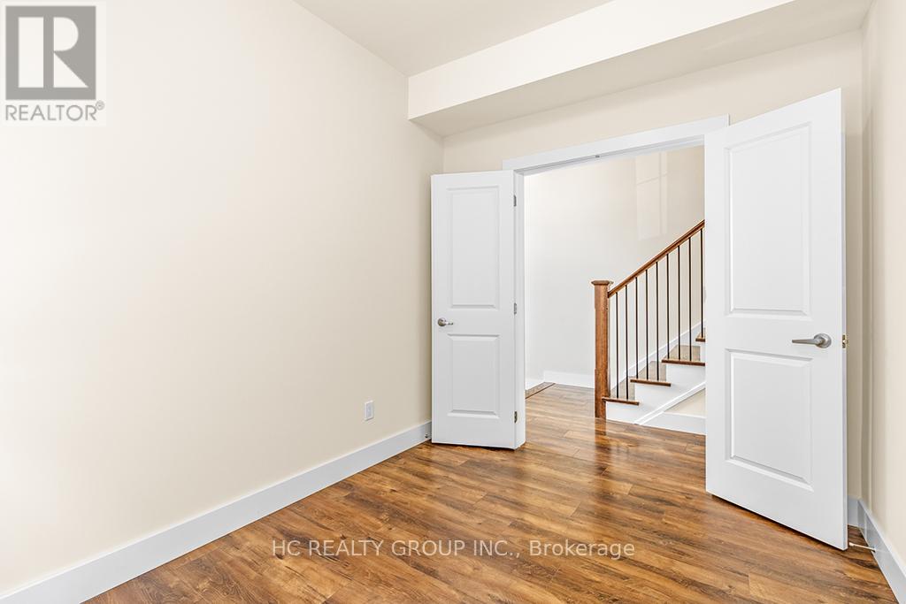 181 Yellow Birch Crescent Property Photo 14