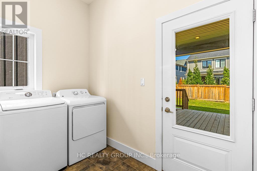 181 Yellow Birch Crescent Property Photo 15