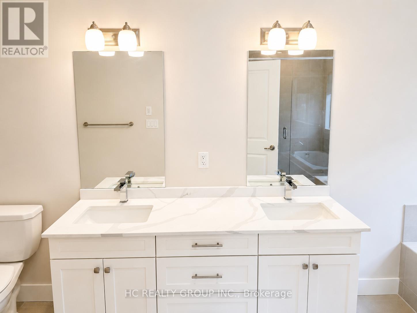 181 Yellow Birch Crescent Property Photo 19